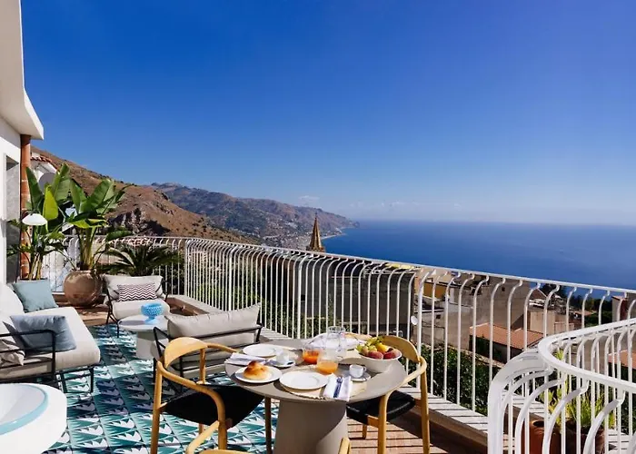 Apart-hotel Casa Giafari 4*
