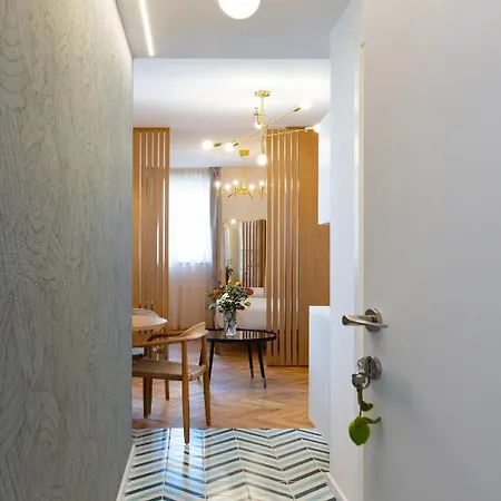 Casa Giafari 4* 陶尔米纳