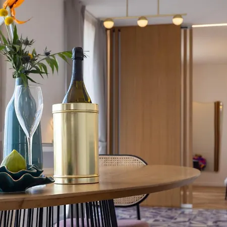 Casa Giafari 公寓式酒店 陶尔米纳