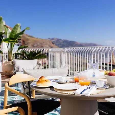 Casa Giafari 公寓式酒店 陶尔米纳