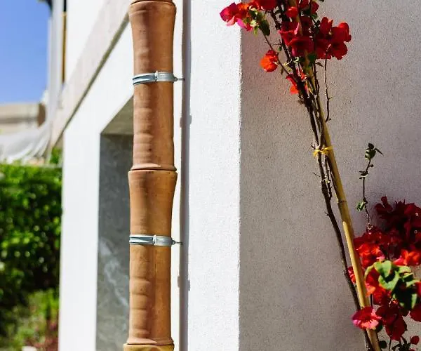 Casa Giafari 4* 陶尔米纳