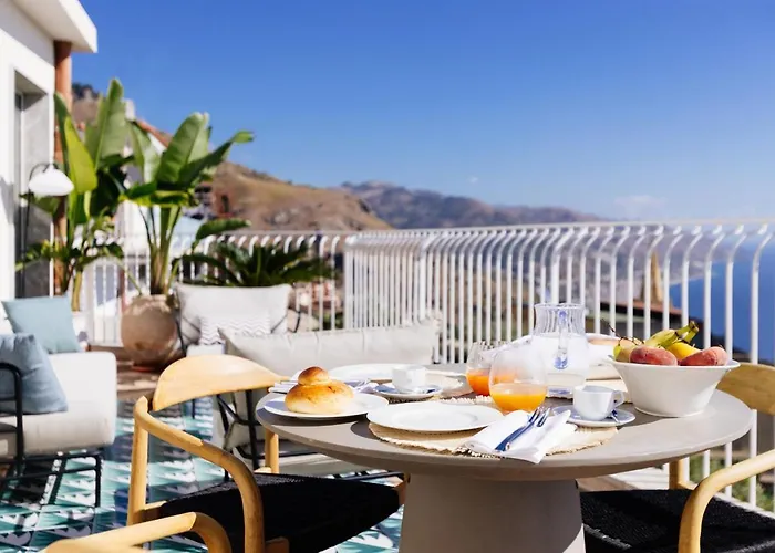 Casa Giafari 公寓式酒店 陶尔米纳