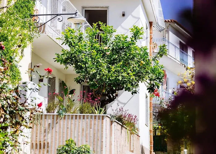 Casa Giafari Aparthotel 4*